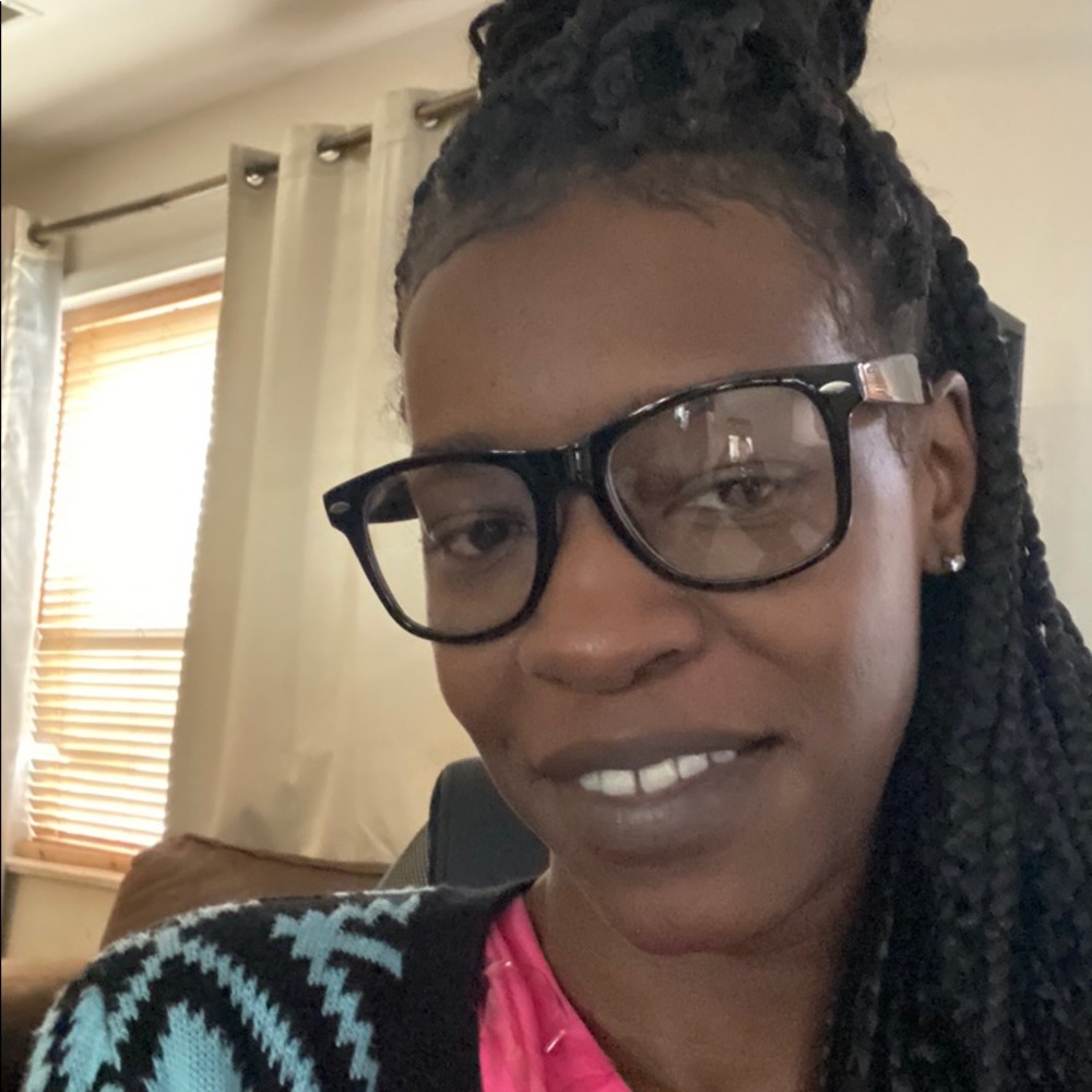 Meet your Posher, Marlena